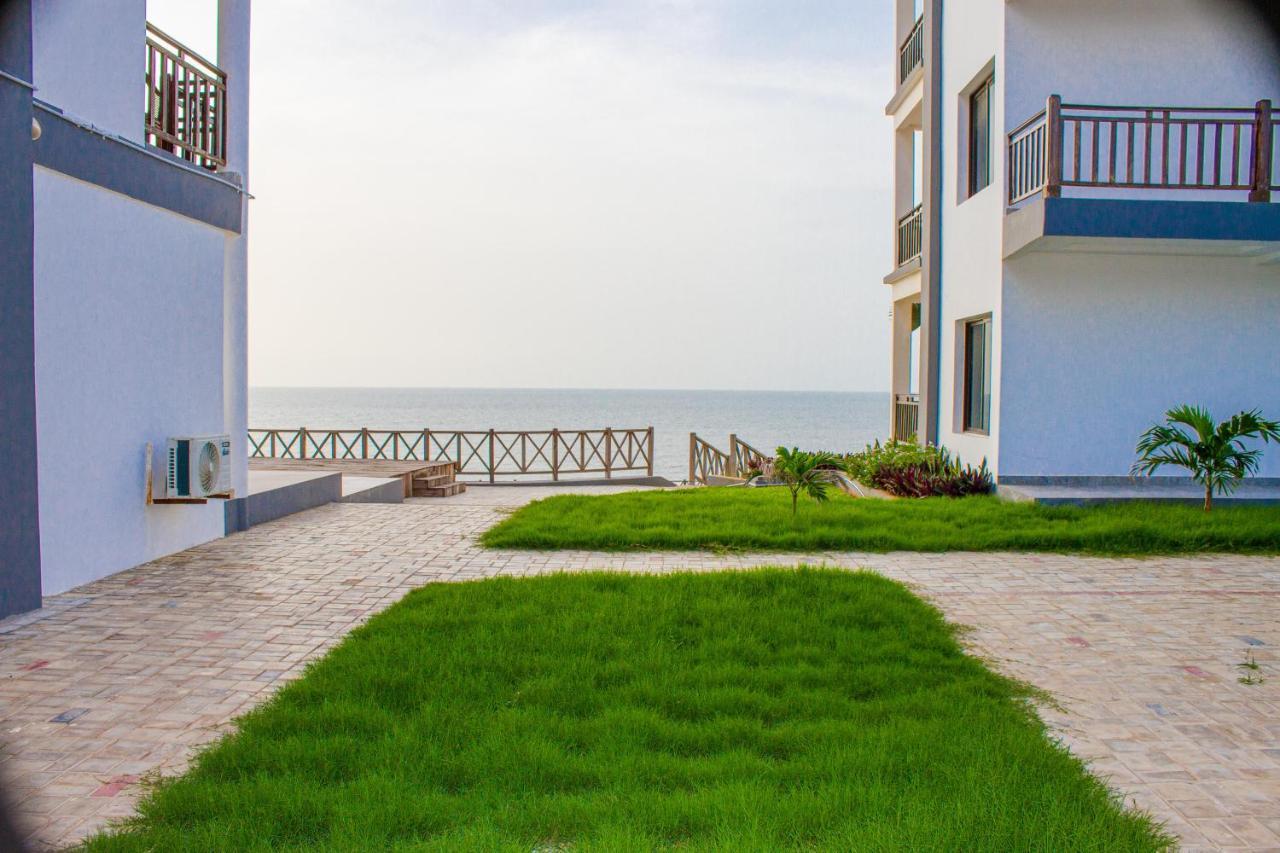 Majula Boutique Hotel Serrekunda Esterno foto