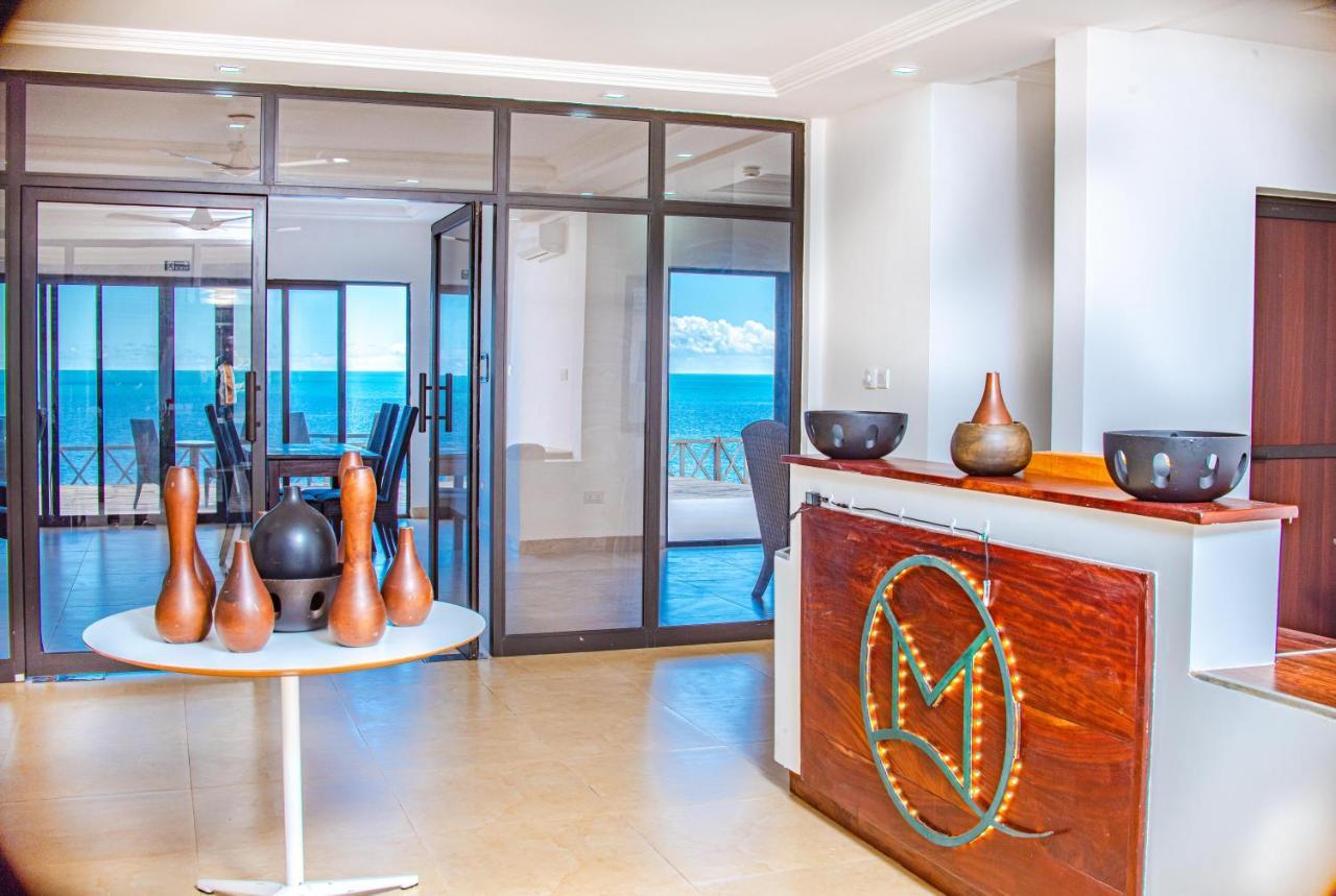 Majula Boutique Hotel Serrekunda Esterno foto