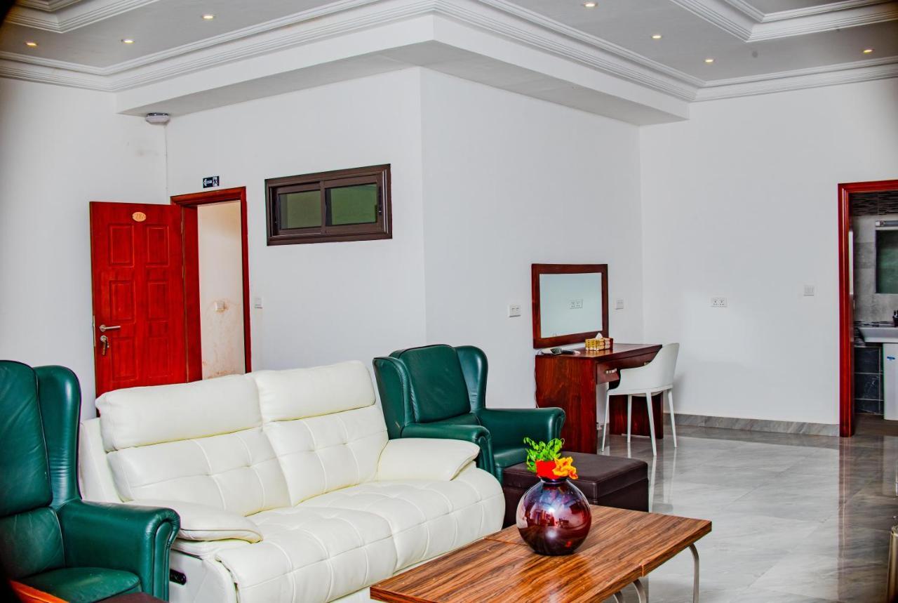 Majula Boutique Hotel Serrekunda Esterno foto