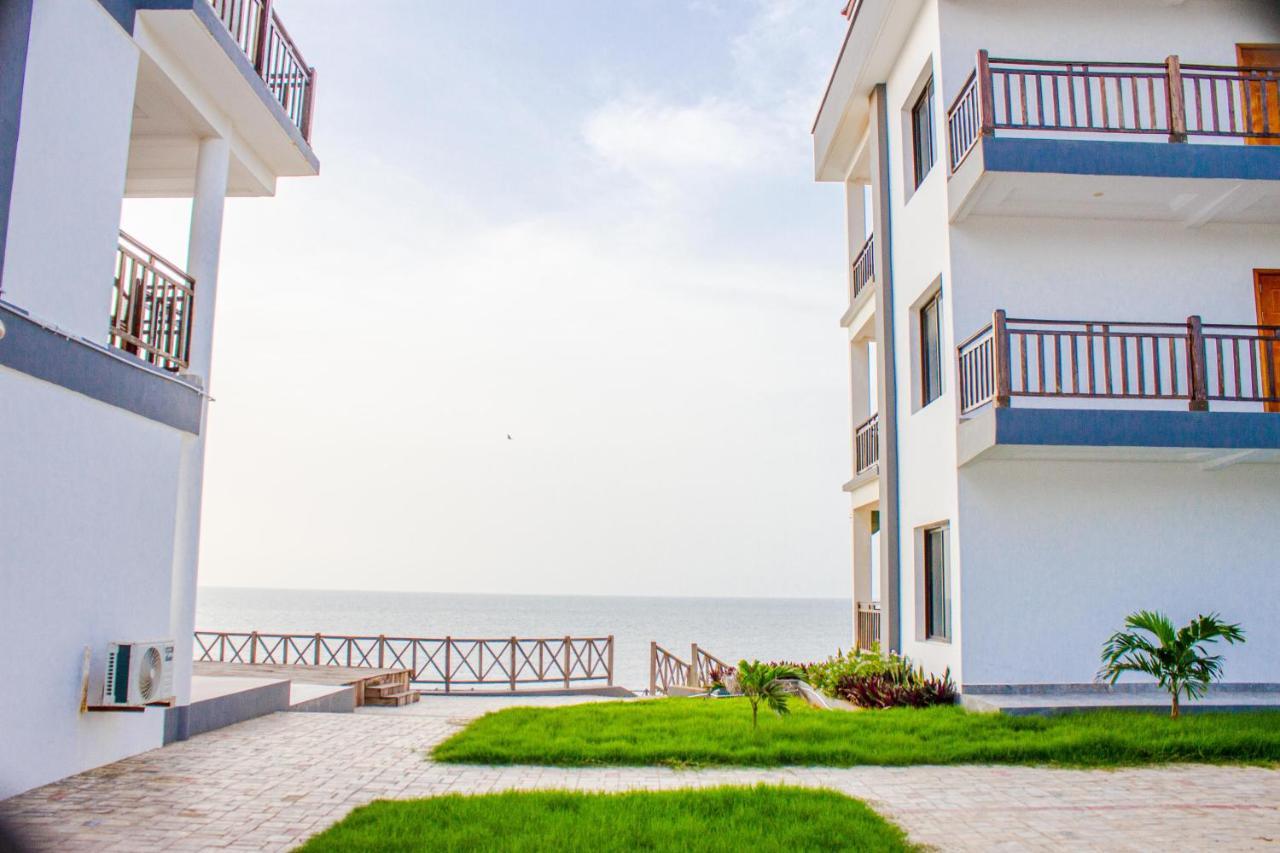 Majula Boutique Hotel Serrekunda Esterno foto