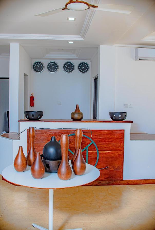 Majula Boutique Hotel Serrekunda Esterno foto