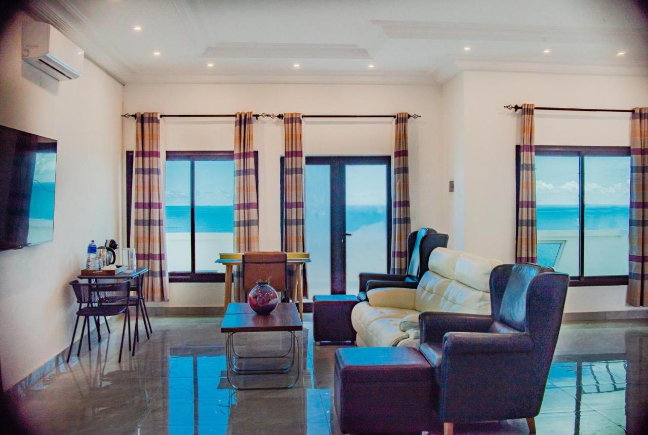 Majula Boutique Hotel Serrekunda Esterno foto