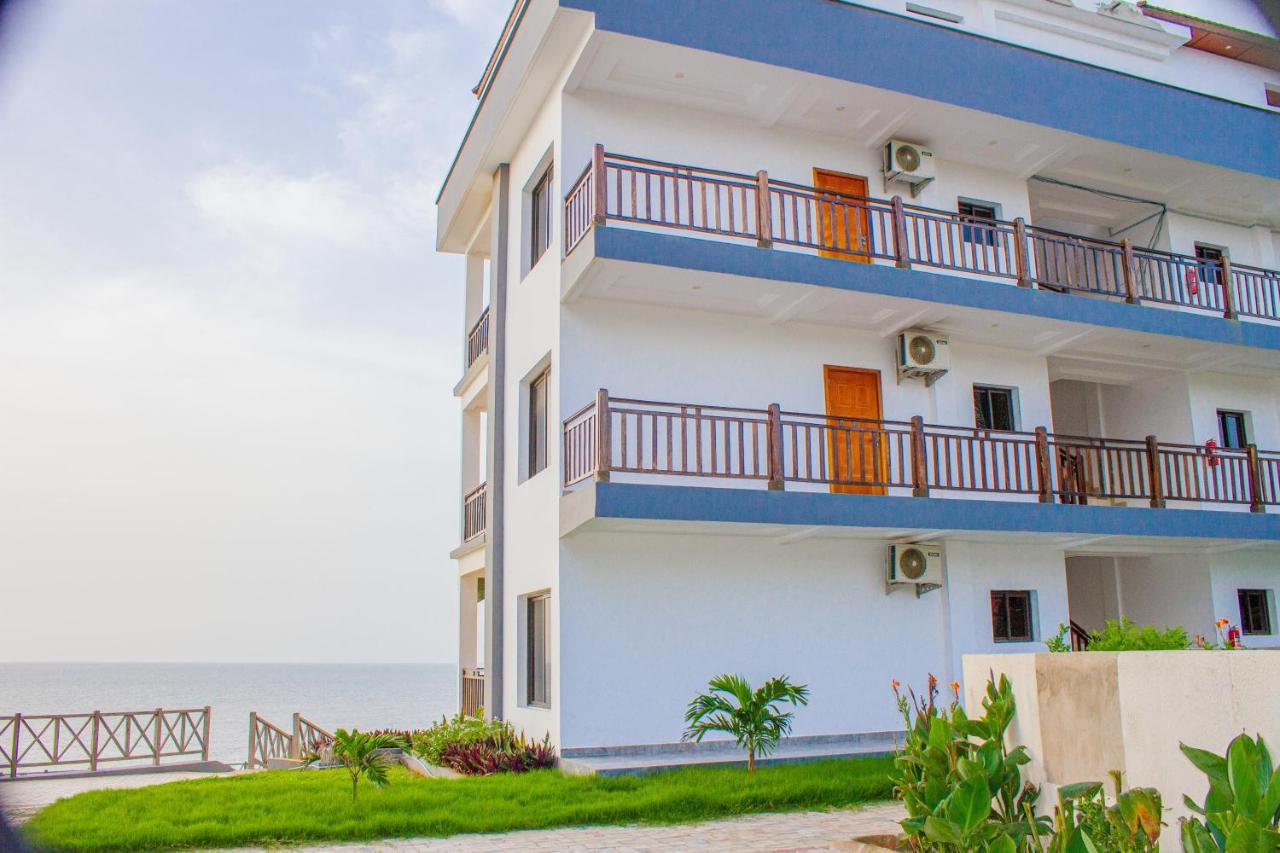 Majula Boutique Hotel Serrekunda Esterno foto